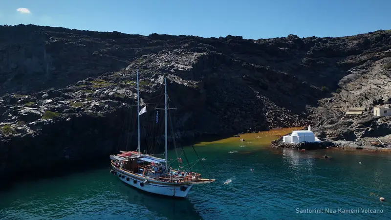 Santorini Volcano Tour: Crater Hike and Hot Springs — photo from the booking listing